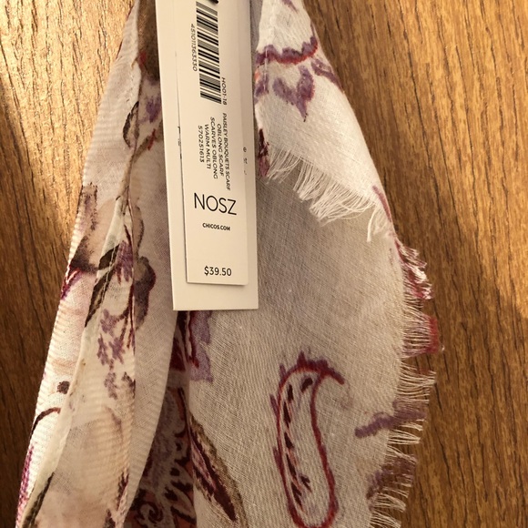 Scarf - Picture 2 of 4